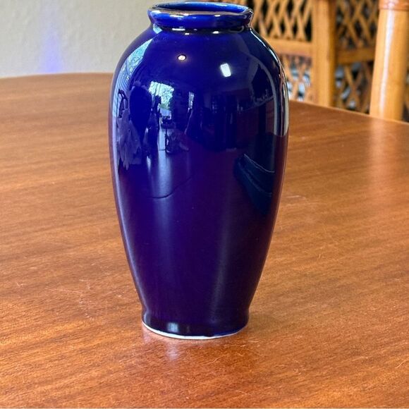 Vintage Hand Painted Ceramic Japanese Cobalt Blue and Gold Peacock Vase 6” - Picture 4 of 10